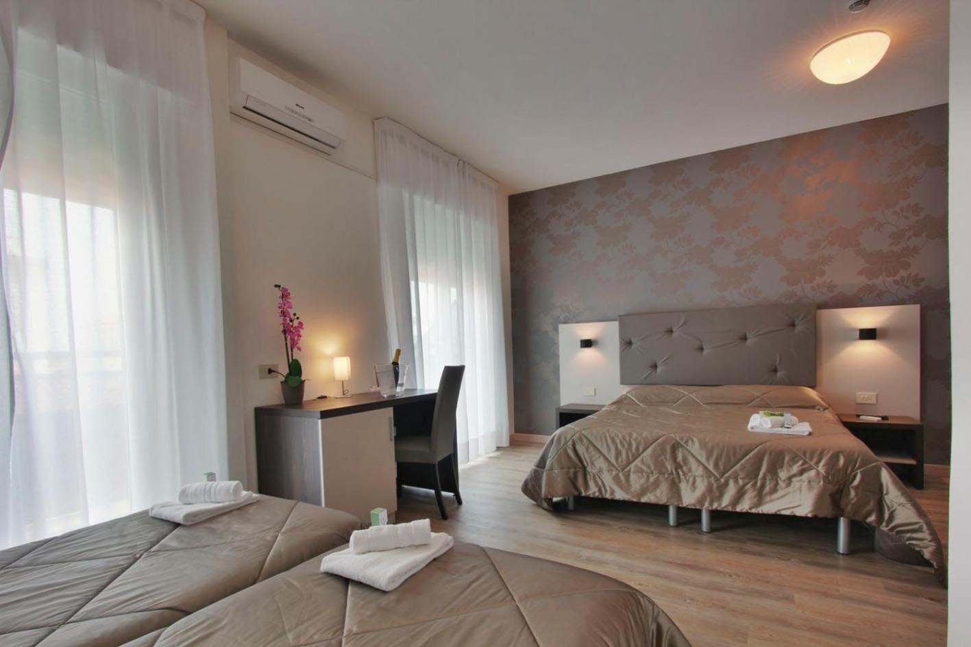 Hotel Gambrinus Линяно Сабиадоро Стая снимка