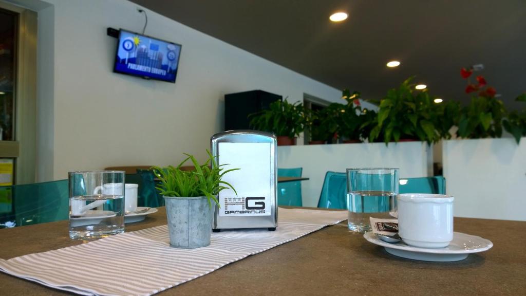 Hotel Gambrinus Линяно Сабиадоро Екстериор снимка